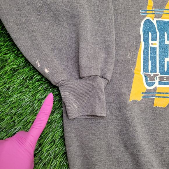 Vintage Georgia-Tech Sweatshirt Womens M/L 25x23 Baggy Crop Faded - Picture 5 of 13